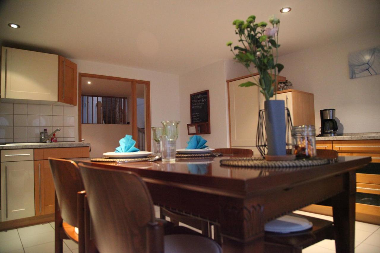Wunderschoene Dachgeschoss - Maisonette Rostock Exteriör bild
