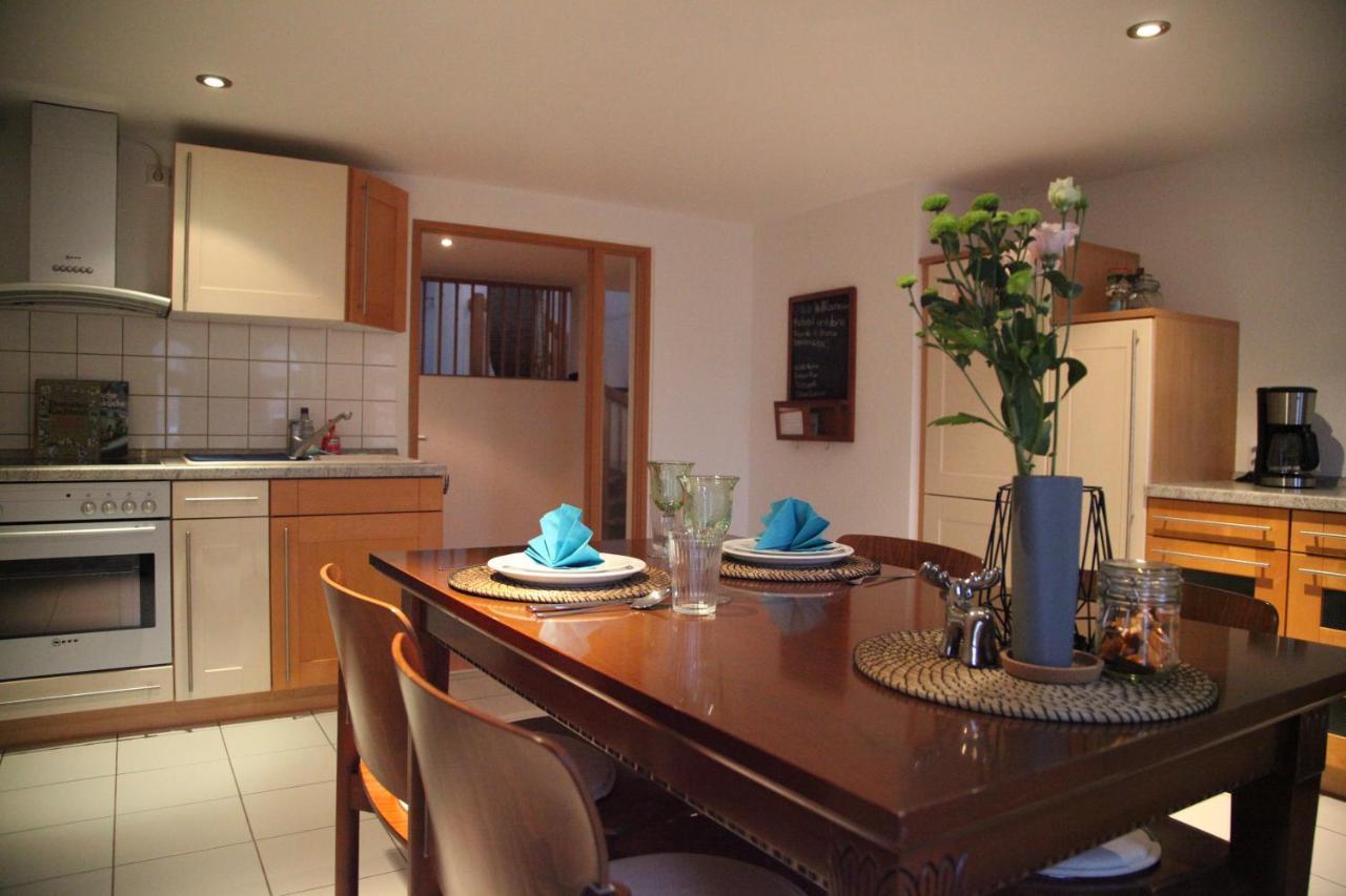 Wunderschoene Dachgeschoss - Maisonette Rostock Exteriör bild