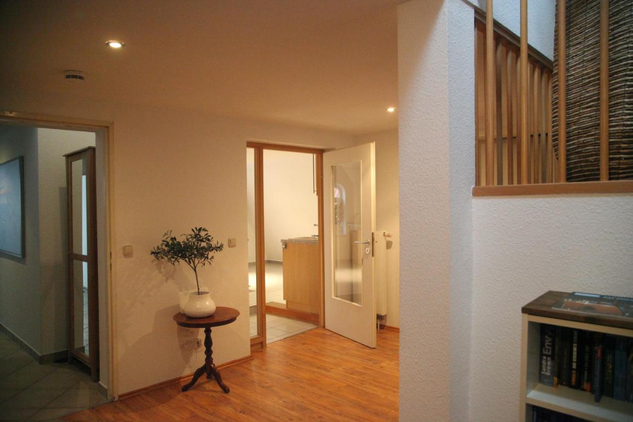 Wunderschoene Dachgeschoss - Maisonette Rostock Exteriör bild